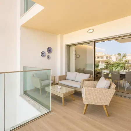 Lägenhet Spacious 2-suite Flat With Balconies In Portimão